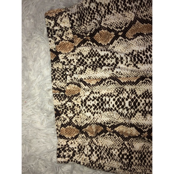 SHEIN Snakeskin Leggings - Picture 3 of 3